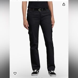 Dickies Women's Relaxed Cargo Pant - size 6